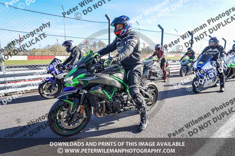 donington no limits trackday;donington park photographs;donington trackday photographs;no limits trackdays;peter wileman photography;trackday digital images;trackday photos